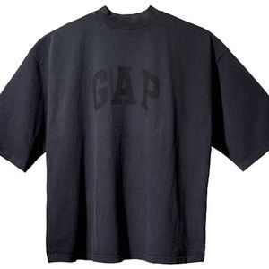 Yeezy Gap Engineered by Balenciaga Dove
3/4 Sleeve Tee |Size: L | washed black